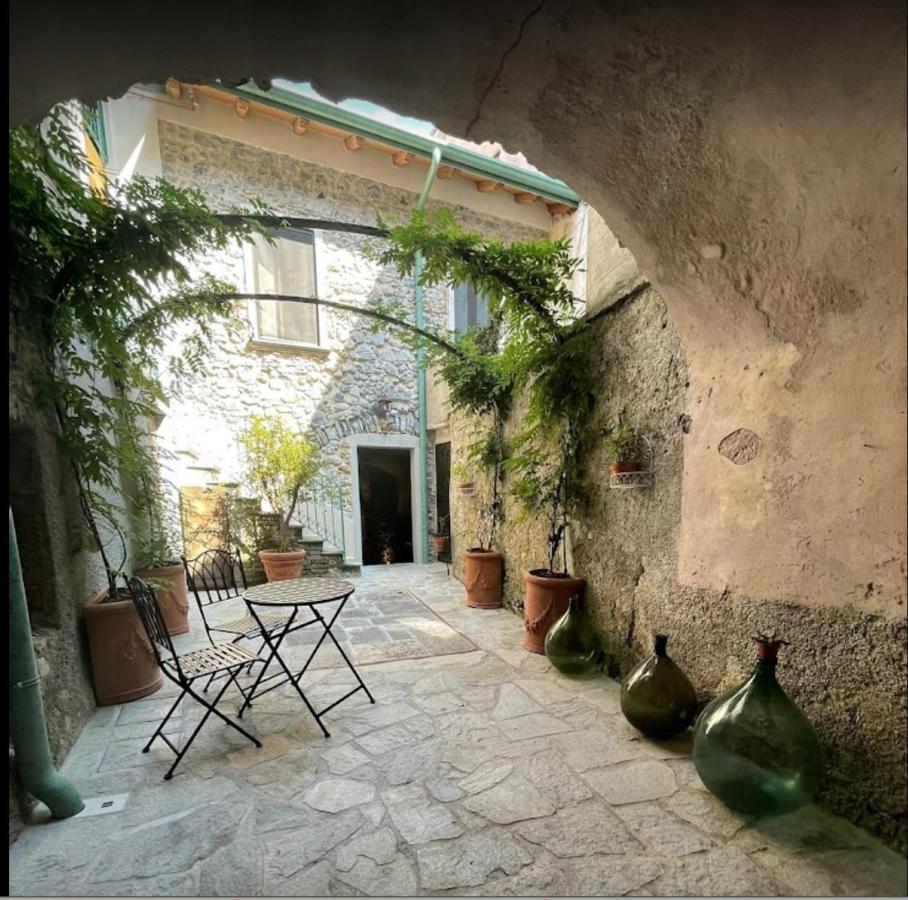 La Corte Del Governo 565 Lezzeno Exteriér fotografie